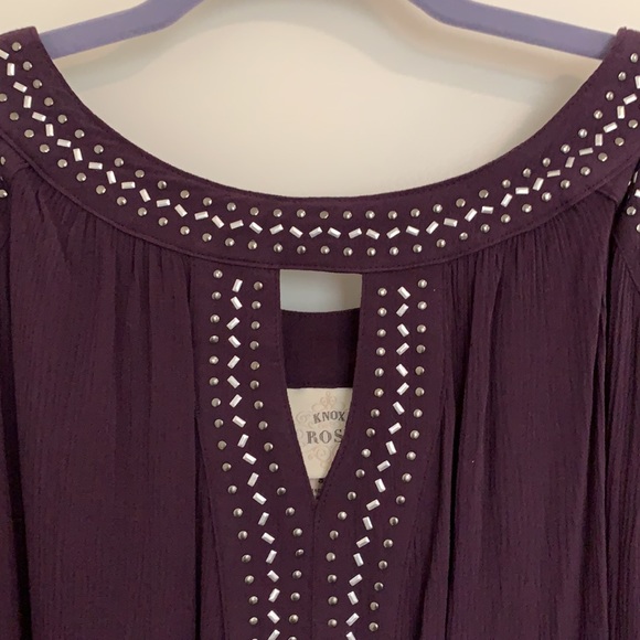 Knox Rose Cold Shoulder with silver/gun metal accents. - Picture 3 of 10